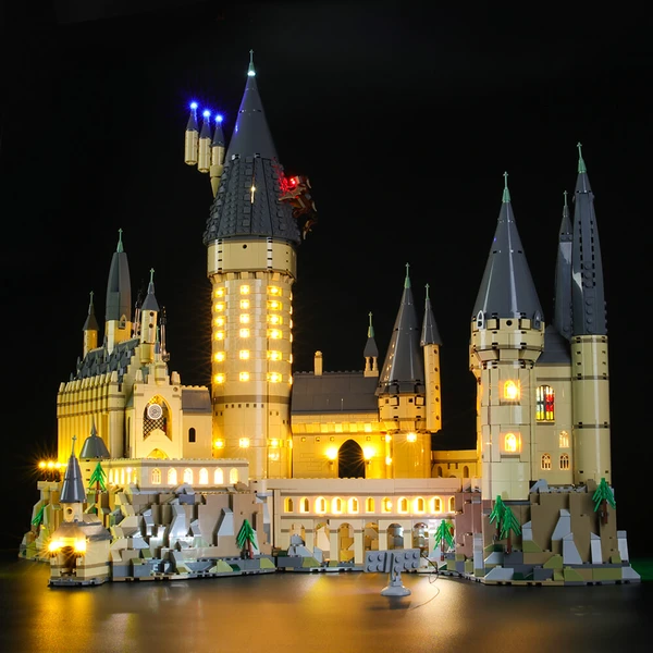 Le Chateau Poudlard LEGO Harry Potter 71043 - bilan d'une construction  épique
