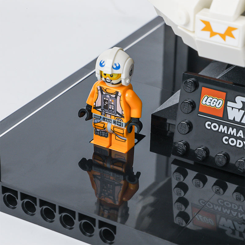 Briksmax Display Case for LEGO Helmets（Product weight: 1.090 Kg）【Not included in the promotion.】